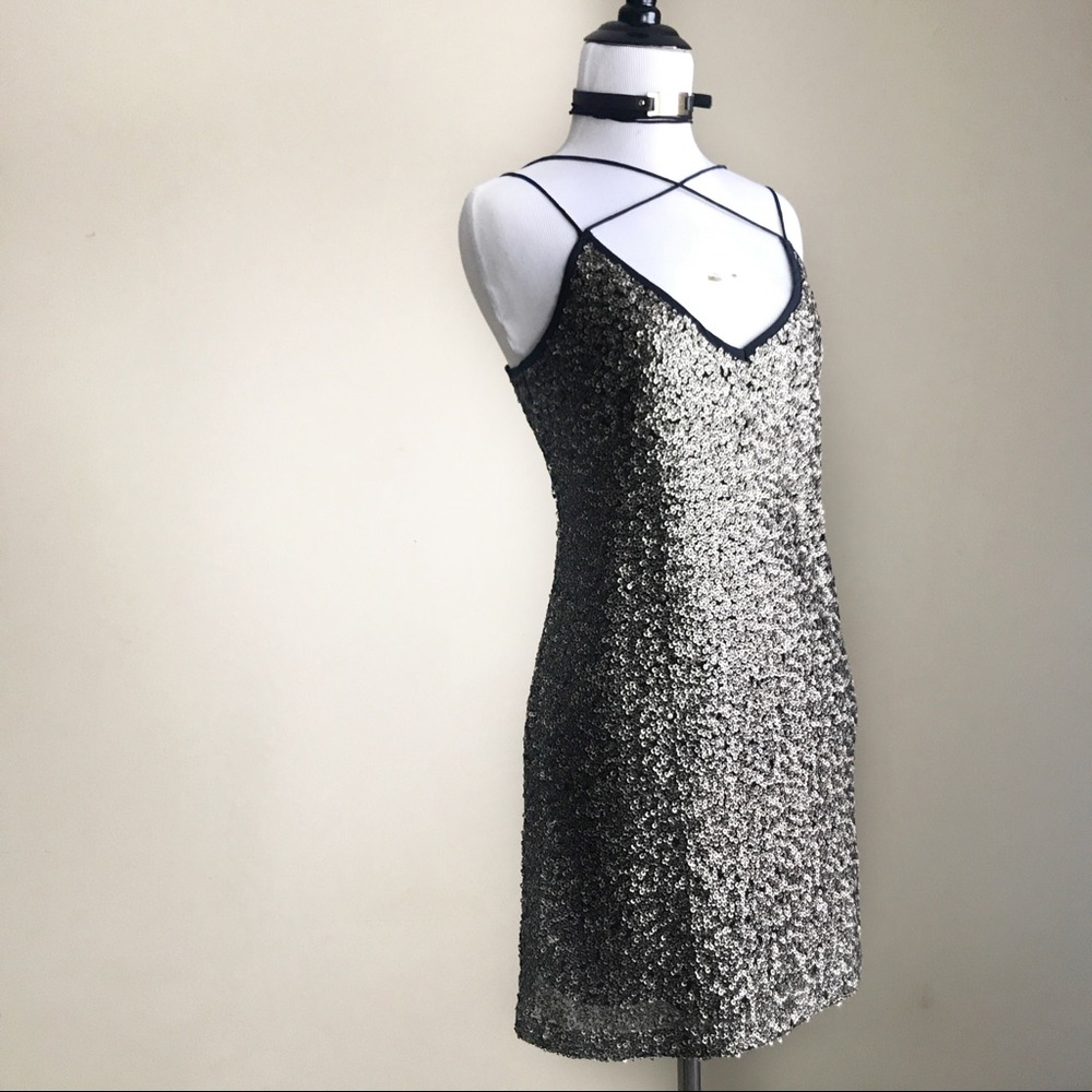 Abercrombie & Fitch Gold Sequin Mini Dress sz XS - Picture 2 of 8